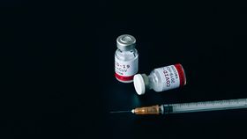 România, dată în judecată de Pfizer pentru că nu a cumpărat vaccinurile pe care le-a comandat în pandemie
